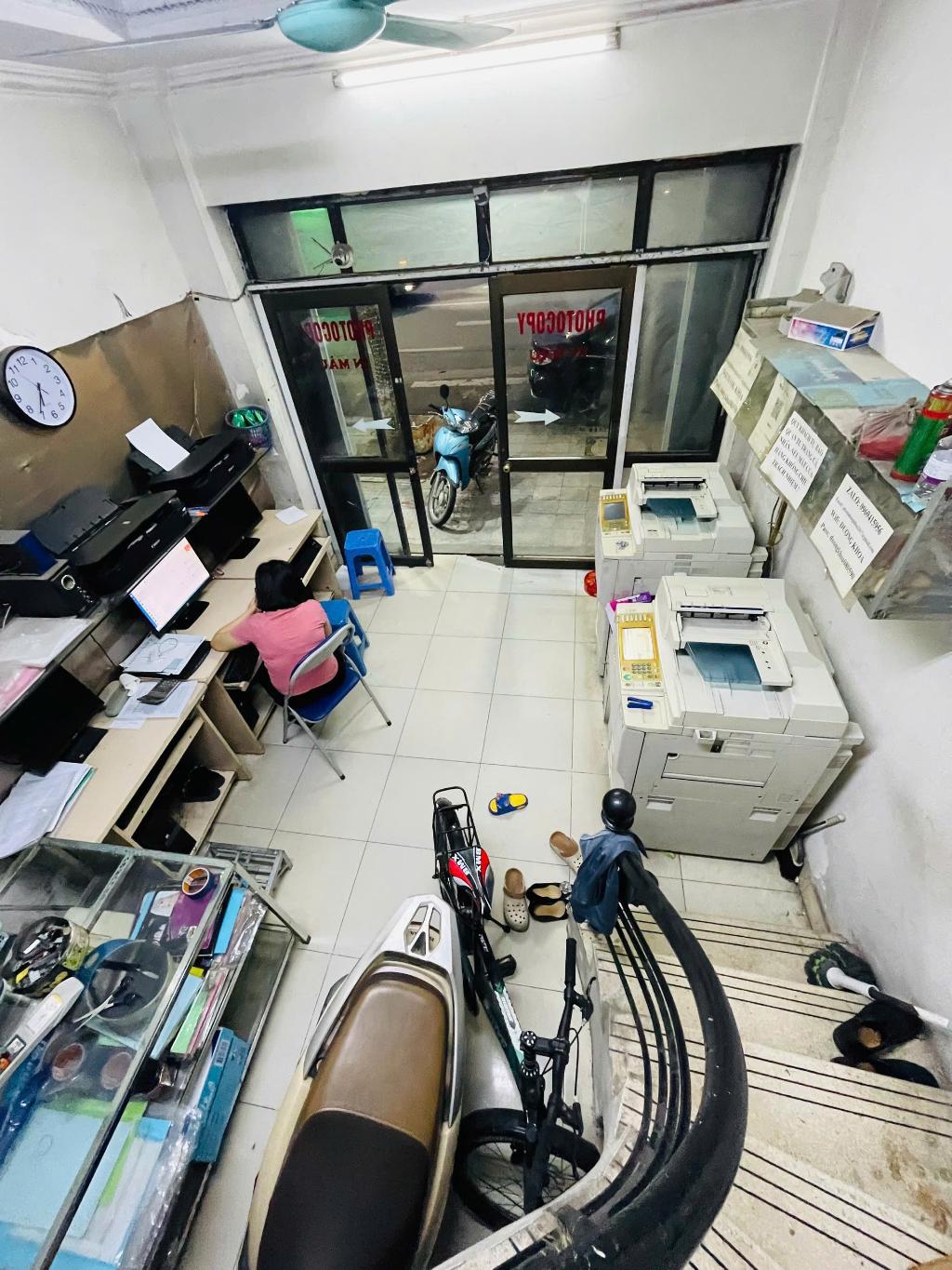 Bán nhà Giải Phóng - diện tích 43.7m2 3 tầng - Lô góc 3 thoáng - giá 16,5 tỷ