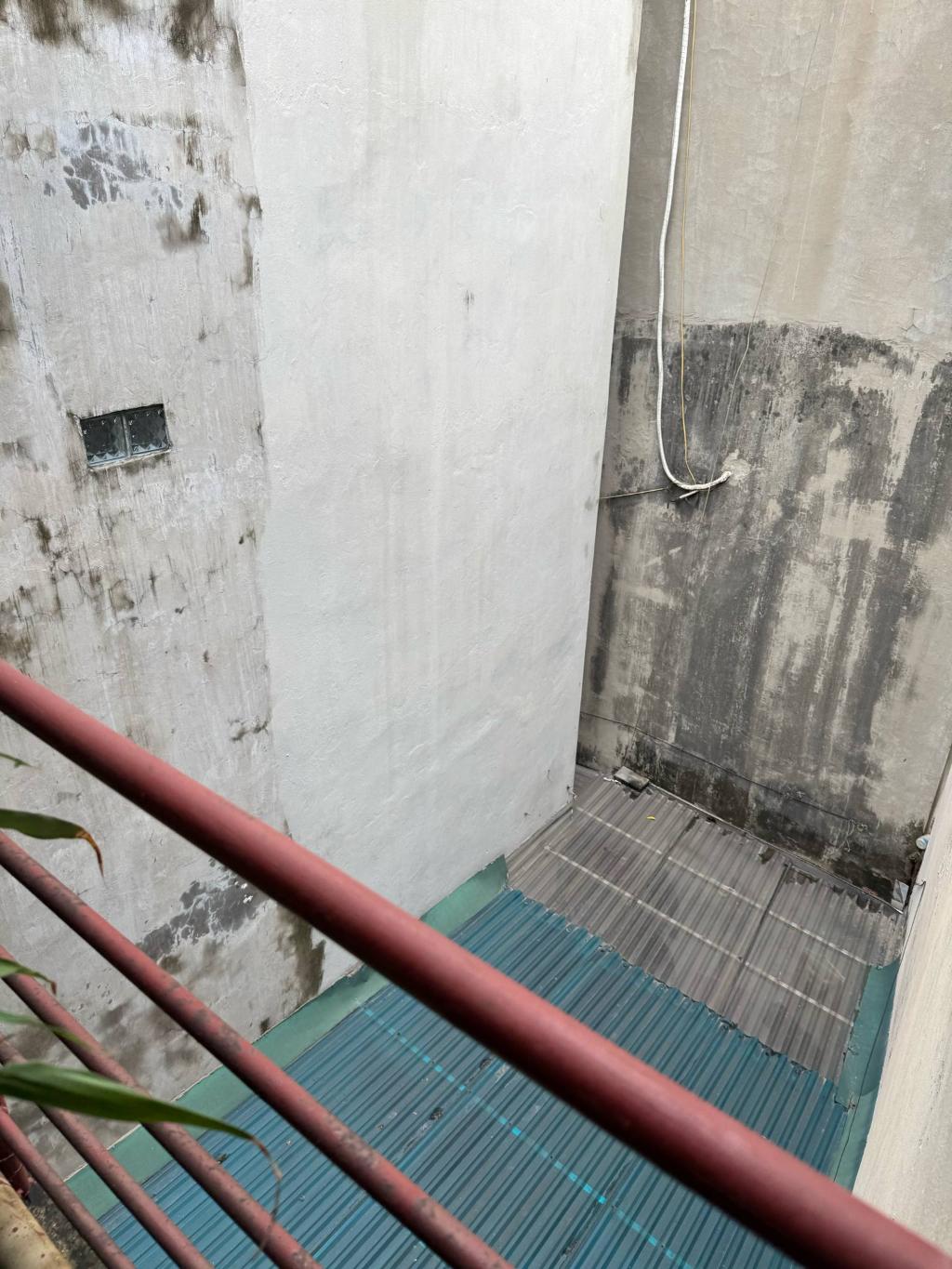 Bán nhà Hòa Bình - diện tích 91.7m2 3 tầng - 3 mặt thoáng - giá 16,9 tỷ