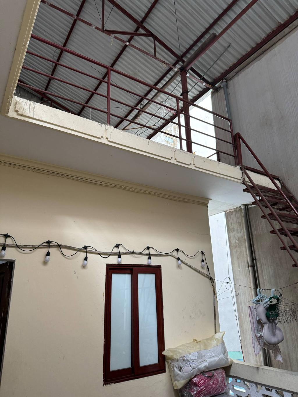 Bán nhà Hòa Bình - diện tích 91.7m2 3 tầng - 3 mặt thoáng - giá 16,9 tỷ