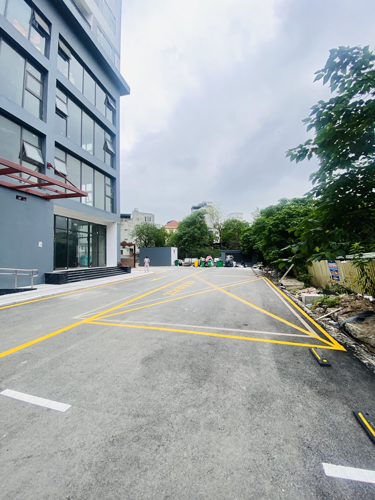 Bán nhà Ngọc Hồi - diện tích 610m2 3 tầng - LÔ GÓC - THÔNG SÀN - THANG MÁY - giá 21,5 tỷ