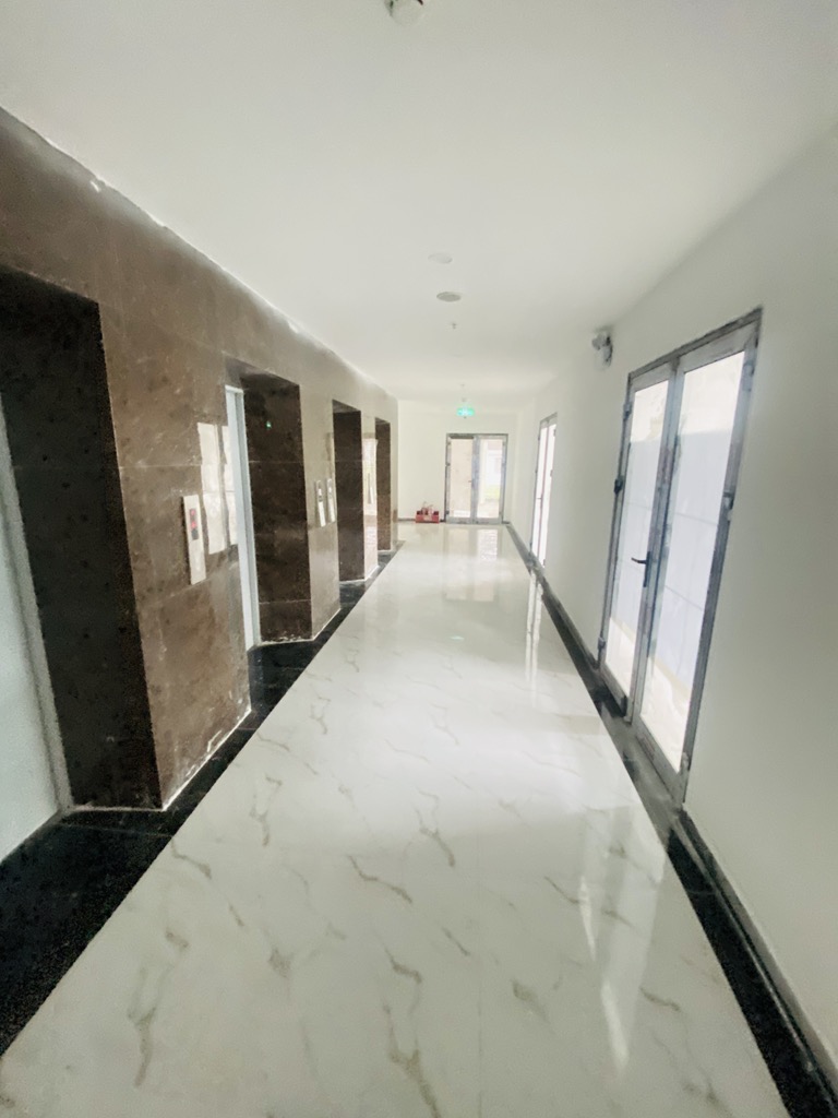 Bán nhà Ngọc Hồi - diện tích 610m2 3 tầng - LÔ GÓC - THÔNG SÀN - THANG MÁY - giá 21,5 tỷ