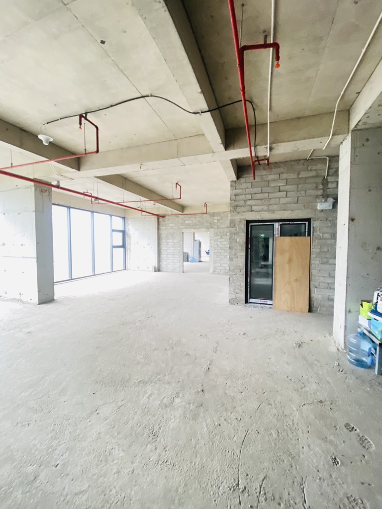 Bán nhà Ngọc Hồi - diện tích 610m2 3 tầng - LÔ GÓC - THÔNG SÀN - THANG MÁY - giá 21,5 tỷ