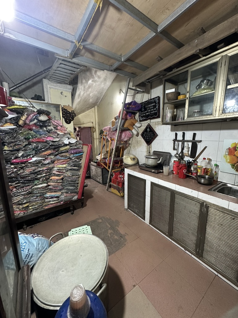 Bán nhà Dương Văn Bé - diện tích 51m2 3 tầng - Ngõ nông, rộng, thoáng - giá 8,8 tỷ