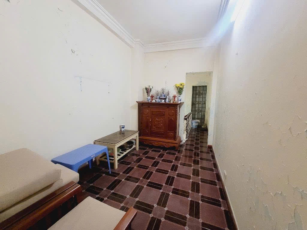 Bán nhà Tây Sơn - diện tích 46m2 3 tầng - VIP ĐỐNG ĐA - giá 9,8 tỷ