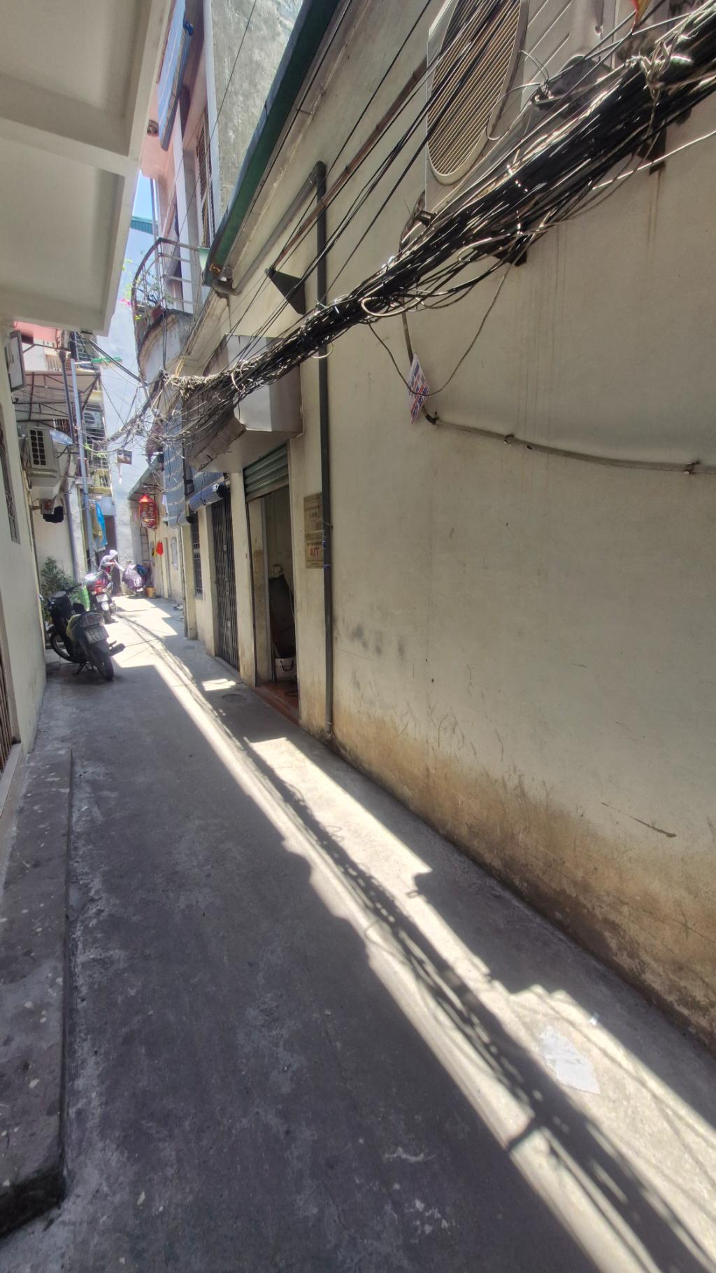 Bán nhà Tam Trinh - diện tích 30m2 1 tầng - Mảnh đất đẹp còn xót lại - giá 7,3 tỷ