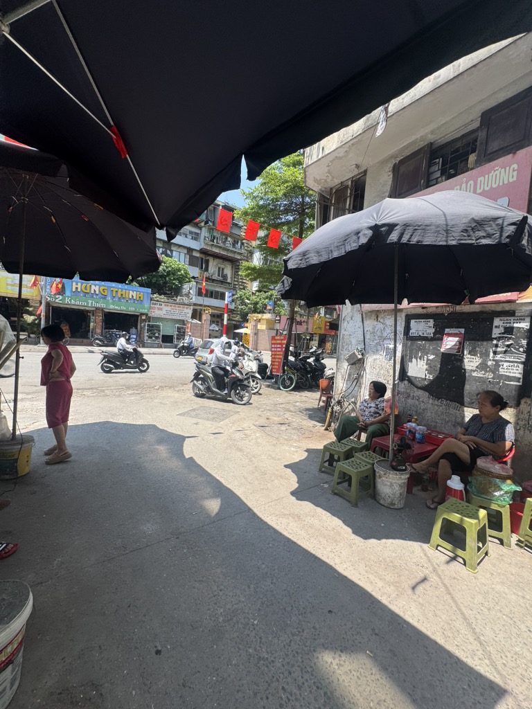 Bán nhà Khâm Thiên - diện tích 30.5m2 5 tầng - Ô tô đỗ cửa - giá 9,4 tỷ