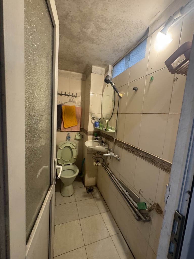 Bán nhà Khâm Thiên - diện tích 30.5m2 5 tầng - Ô tô đỗ cửa - giá 9,4 tỷ