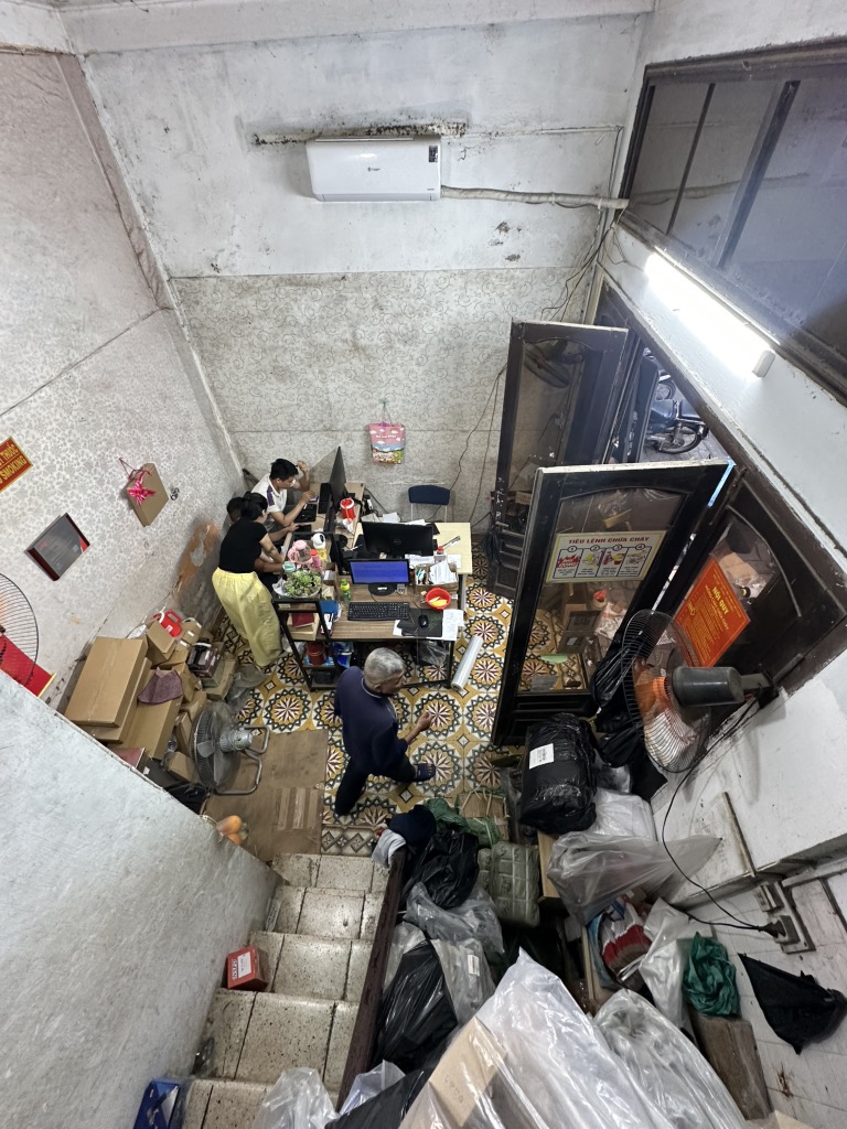 Bán nhà Trần Khát Chân - diện tích 17.5m2 4 tầng - Ô TÔ - giá 7,7 tỷ