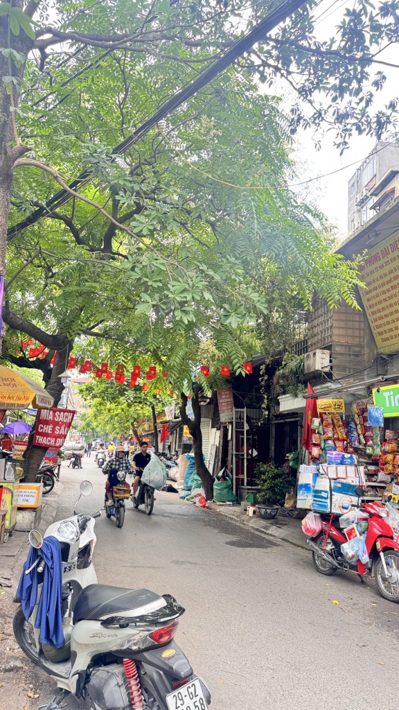 Bán nhà Kim Ngưu - diện tích 26m2 3 tầng - Ngõ ô tô tránh - giá 3,8 tỷ