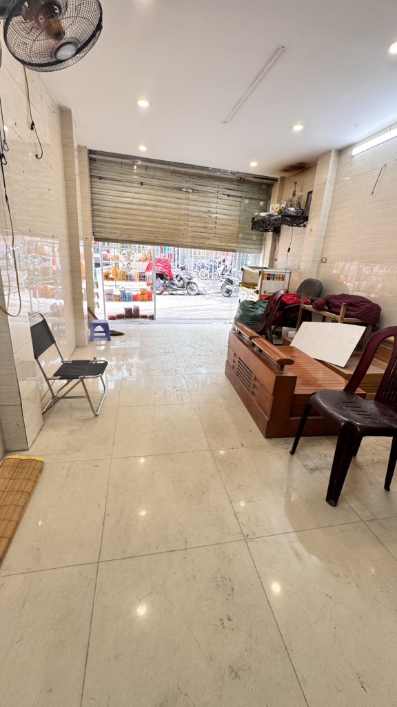 Bán nhà Kim Ngưu - diện tích 26m2 3 tầng - Ngõ ô tô tránh - giá 3,8 tỷ