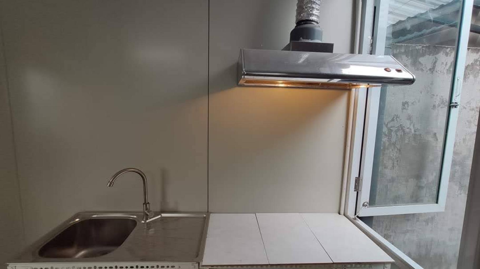 Bán nhà Nguyễn Trãi - diện tích 69m2 5 tầng - Ô tô cách 20m - giá 10,8 tỷ