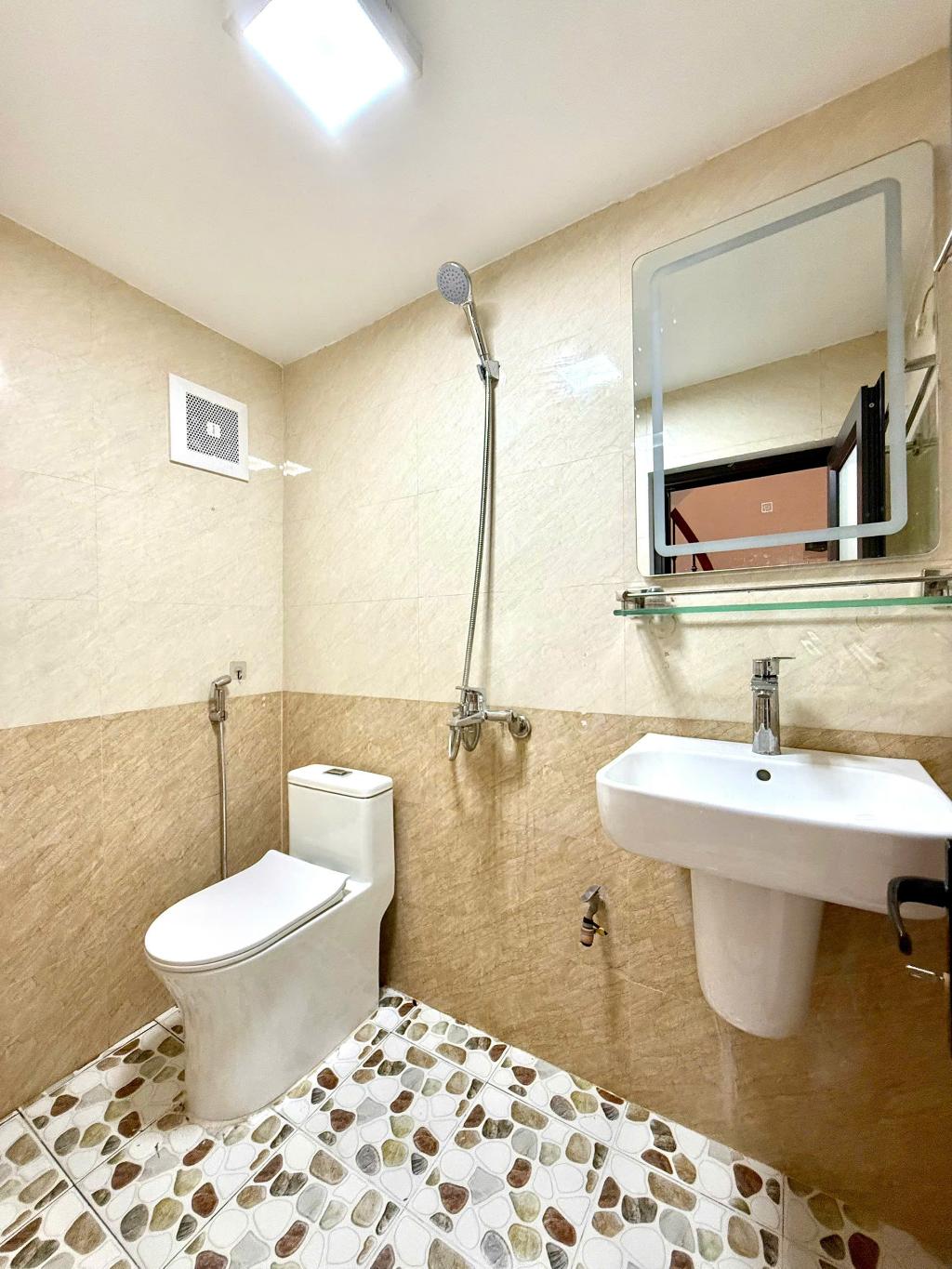 Bán nhà Trung Phụng - 25m2 4 tầng - mặt tiền rộng - giá 5.85 tỷ