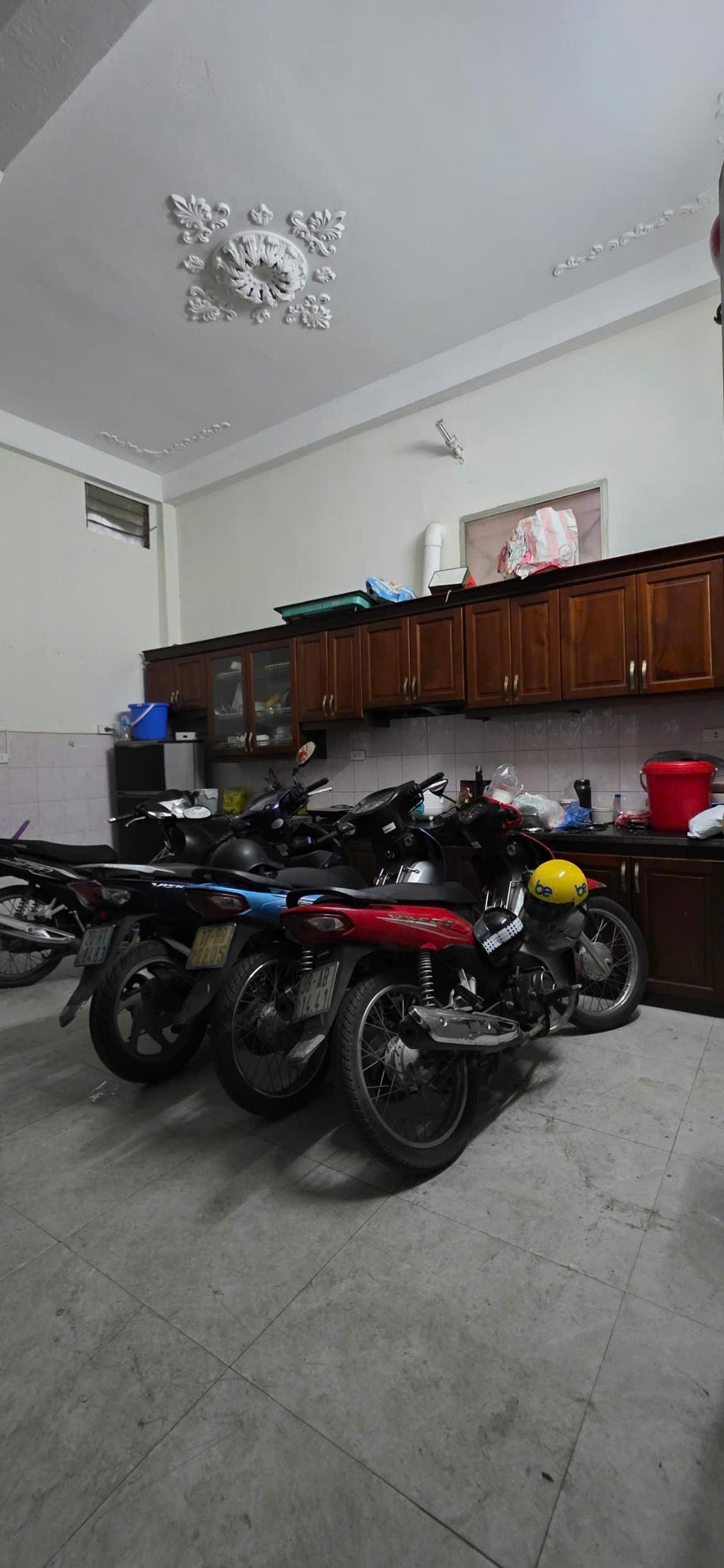 Bán nhà Thái Thịnh - diện tích 40.4m2 4 tầng - Lô góc - giá 9,5 tỷ