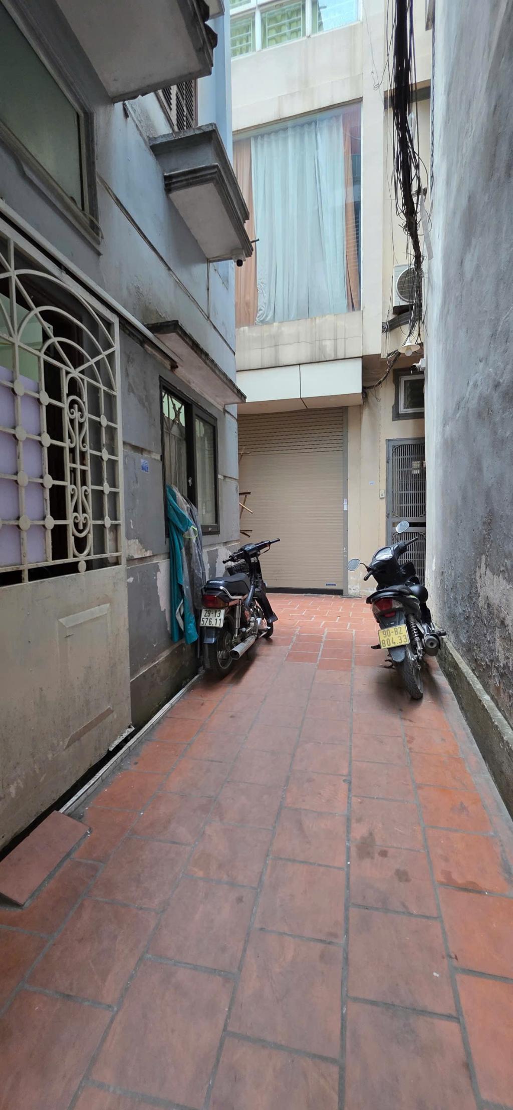 Bán nhà Thái Thịnh - diện tích 40.4m2 4 tầng - Lô góc - giá 9,5 tỷ