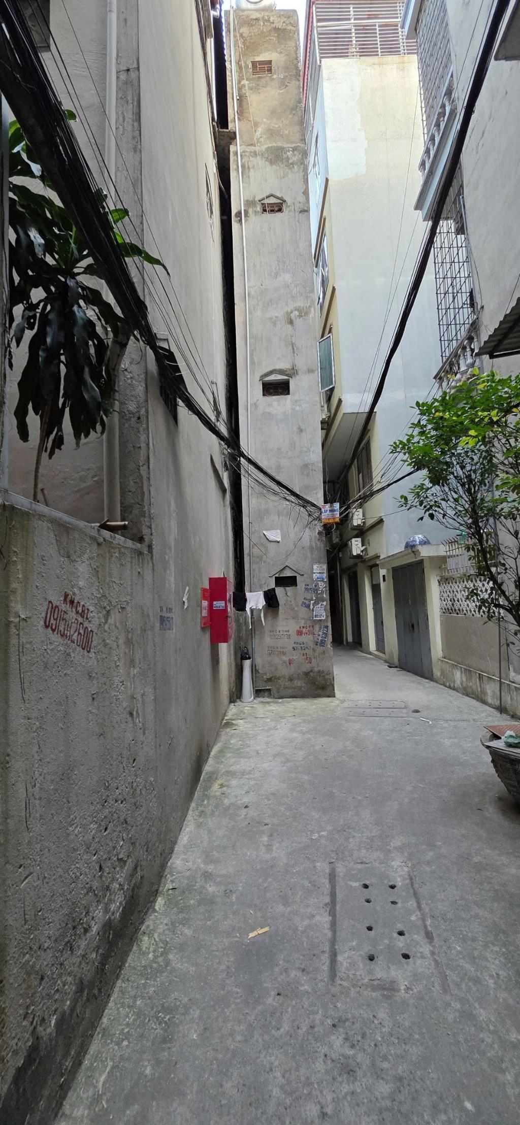 Bán nhà Thái Thịnh - diện tích 40.4m2 4 tầng - Lô góc - giá 9,5 tỷ