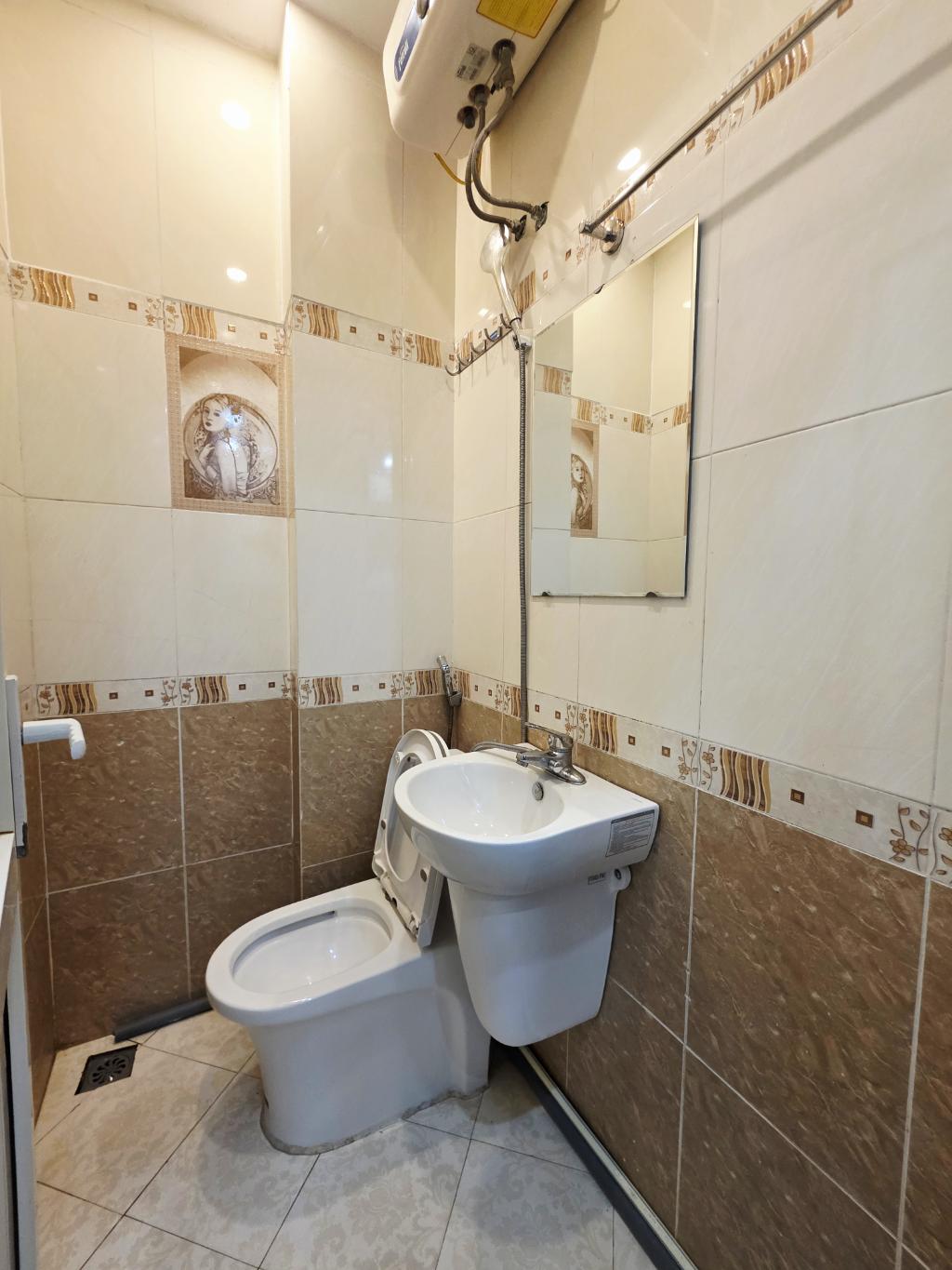 Bán nhà Ngô Sỹ Liên - diện tích 35.1m2 7 tầng - 11 phòng khép kín - giá 13 tỷ