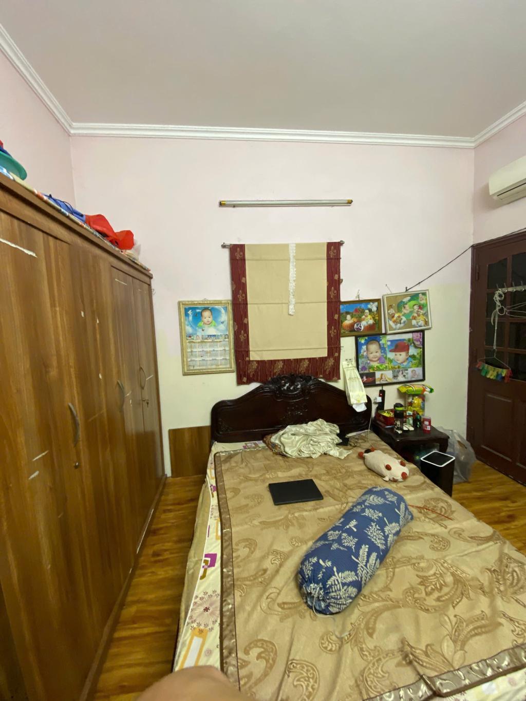 Bán nhà Ngõ quỳnh - diện tích 50m2 3 tầng - Mặt ngõ thông ô tô - giá 12,5 tỷ