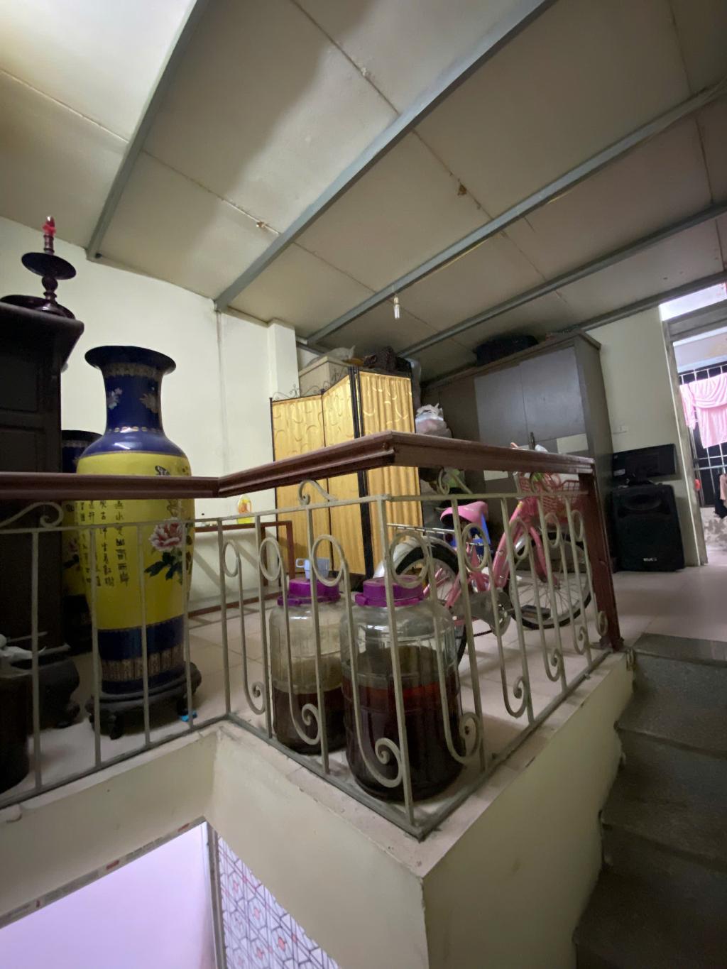 Bán nhà Ngõ quỳnh - diện tích 50m2 3 tầng - Mặt ngõ thông ô tô - giá 12,5 tỷ