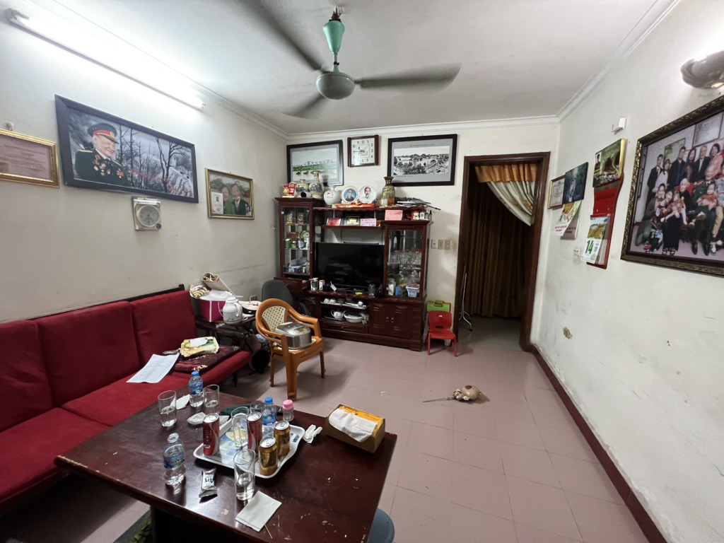 Bán nhà TT Binh Đoàn Thịnh Quang - diện tích 60m2 1 tầng - ô tô đỗ cửa - giá 22 tỷ