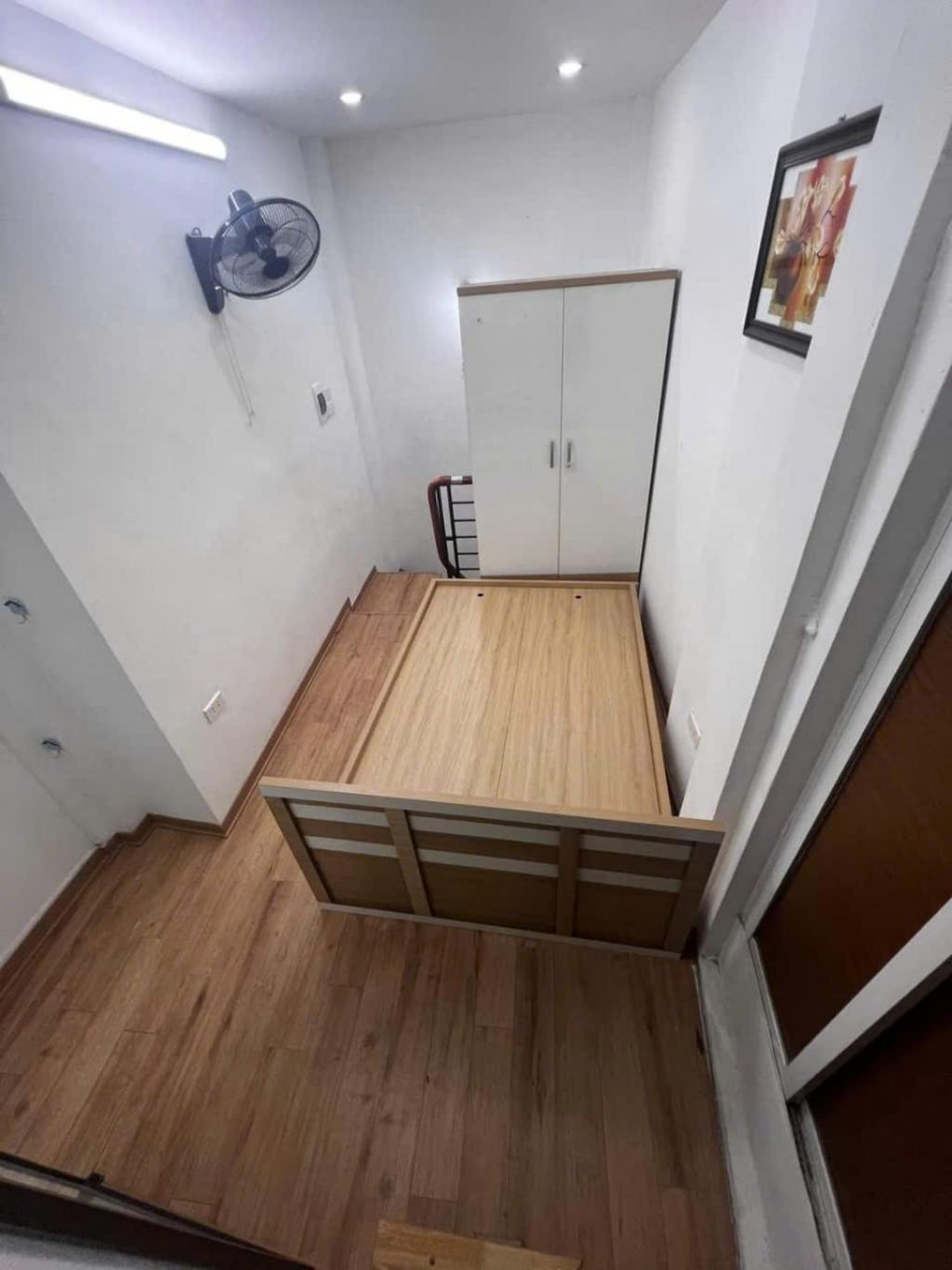 Bán nhà Kim Hoa - diện tích 12m2 5 tầng - Siêu hiếm, ngõ nông gần phố - giá 2,45 tỷ