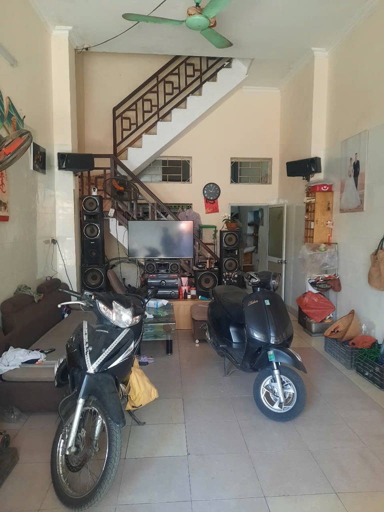 Bán nhà Lĩnh Nam - diện tích 57m2 3 tầng - Ô tô kinh doanh - giá 4,5 tỷ