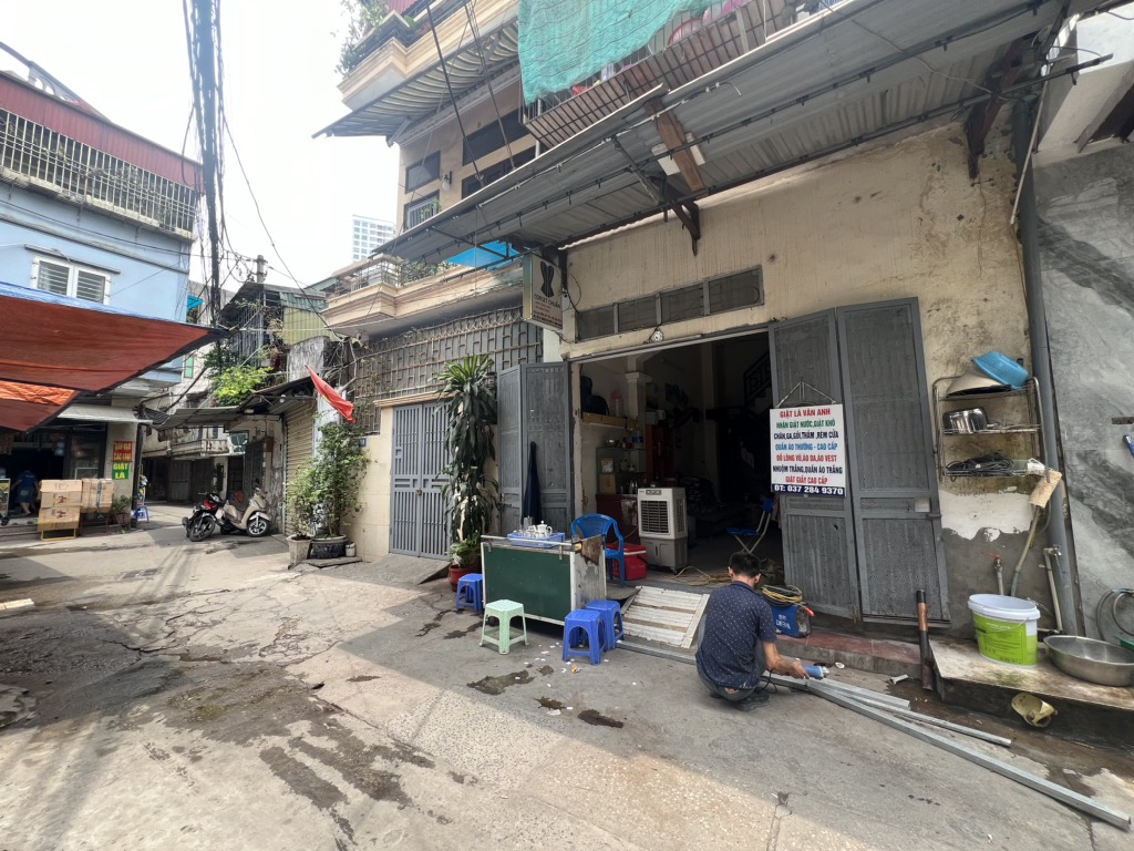 Bán nhà Lĩnh Nam - diện tích 57m2 3 tầng - Ô tô kinh doanh - giá 4,5 tỷ