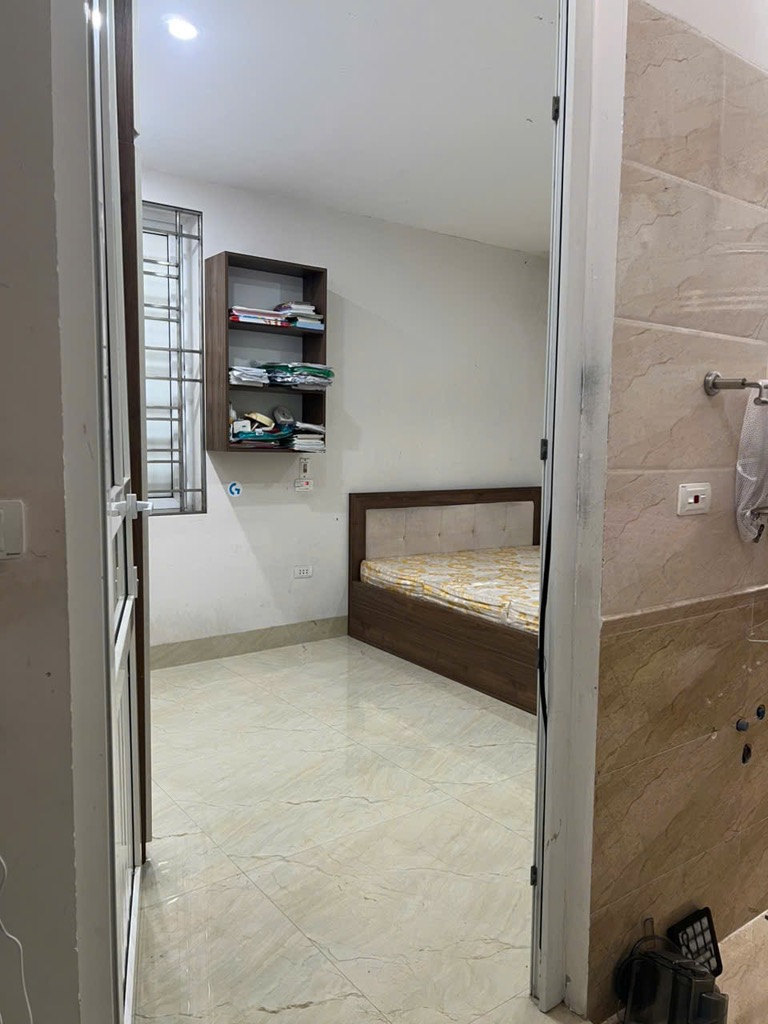 Bán nhà Nam Dư - diện tích 61.7m2 2 tầng - Ngõ ô tô tránh, thông các ngả - giá 11,9 tỷ