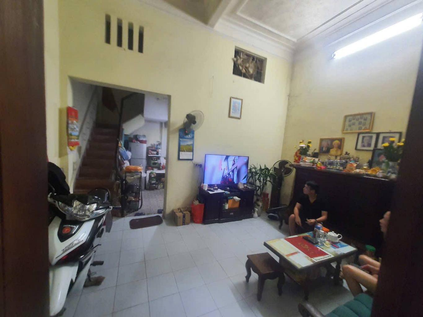 Bán nhà Vương Thừa Vũ - diện tích 43.4m2 3 tầng - Mặt ngõ ô tô - giá 16,5 tỷ