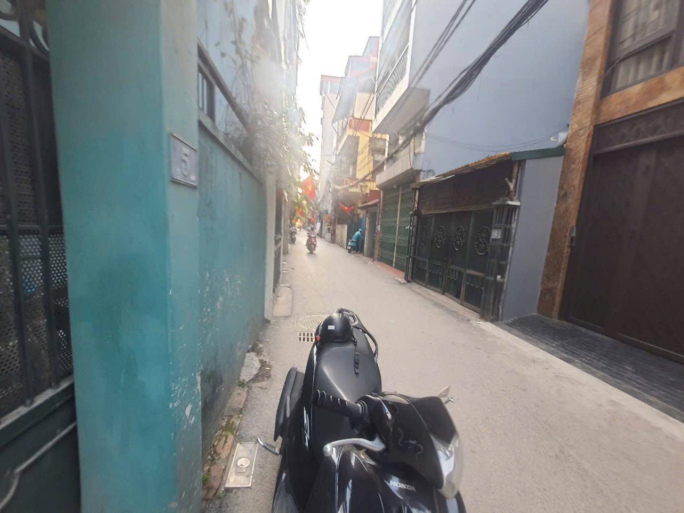 Bán nhà Vương Thừa Vũ - diện tích 43.4m2 3 tầng - Mặt ngõ ô tô - giá 16,5 tỷ