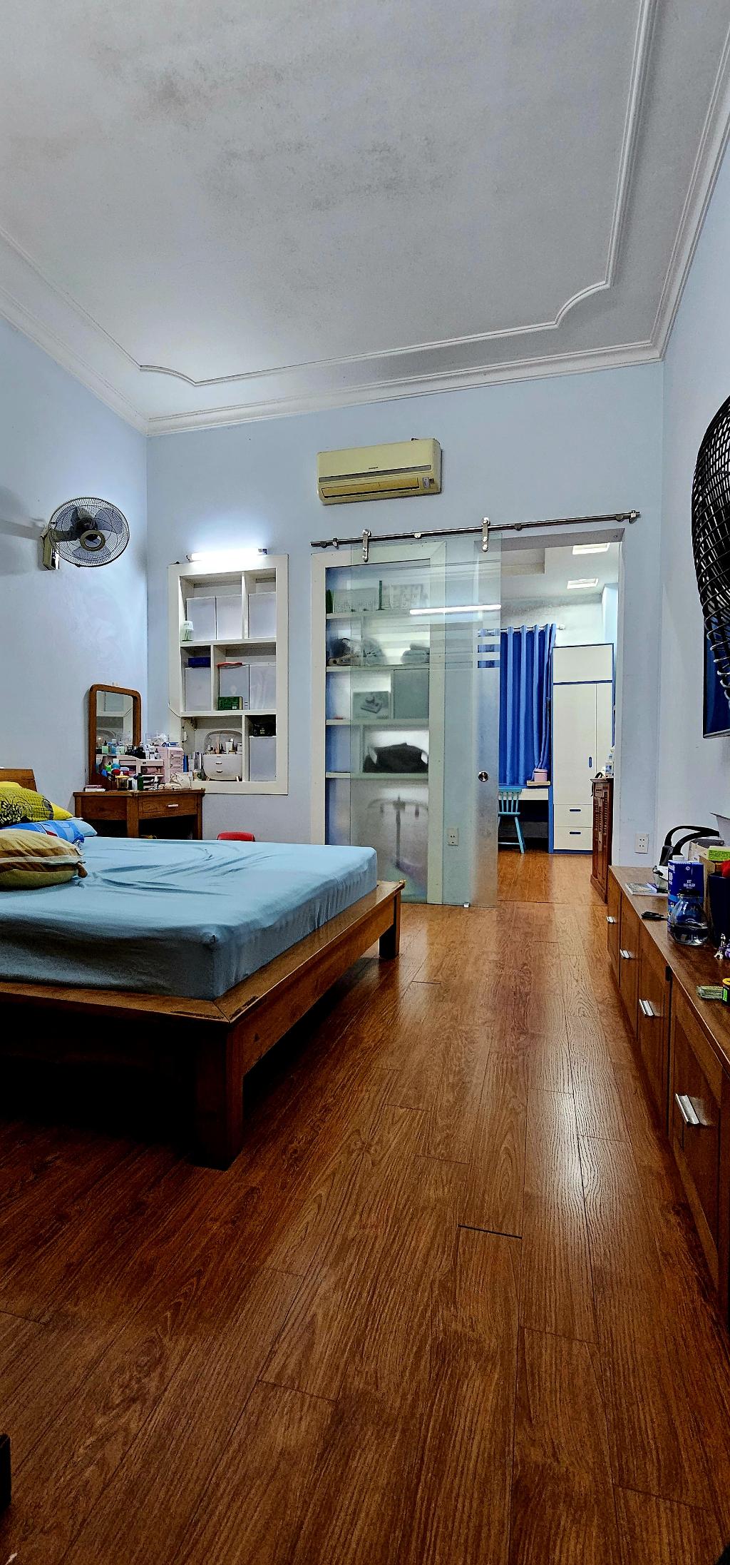 Bán nhà Vũ Tông Phan - diện tích 85m2 4 tầng - Ô tô đỗ cửa - giá 19 tỷ