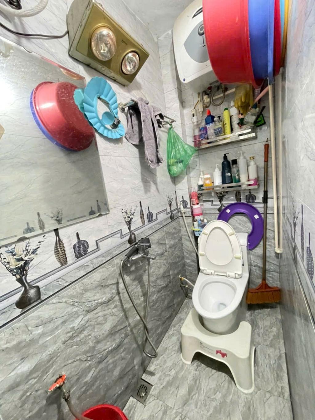 Bán nhà Nguyễn Công Trứ - diện tích 55m2 3 tầng - Tập thể VIP - giá 3,2 tỷ