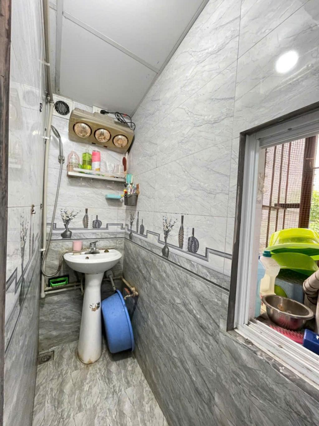 Bán nhà Nguyễn Công Trứ - diện tích 55m2 3 tầng - Tập thể VIP - giá 3,2 tỷ