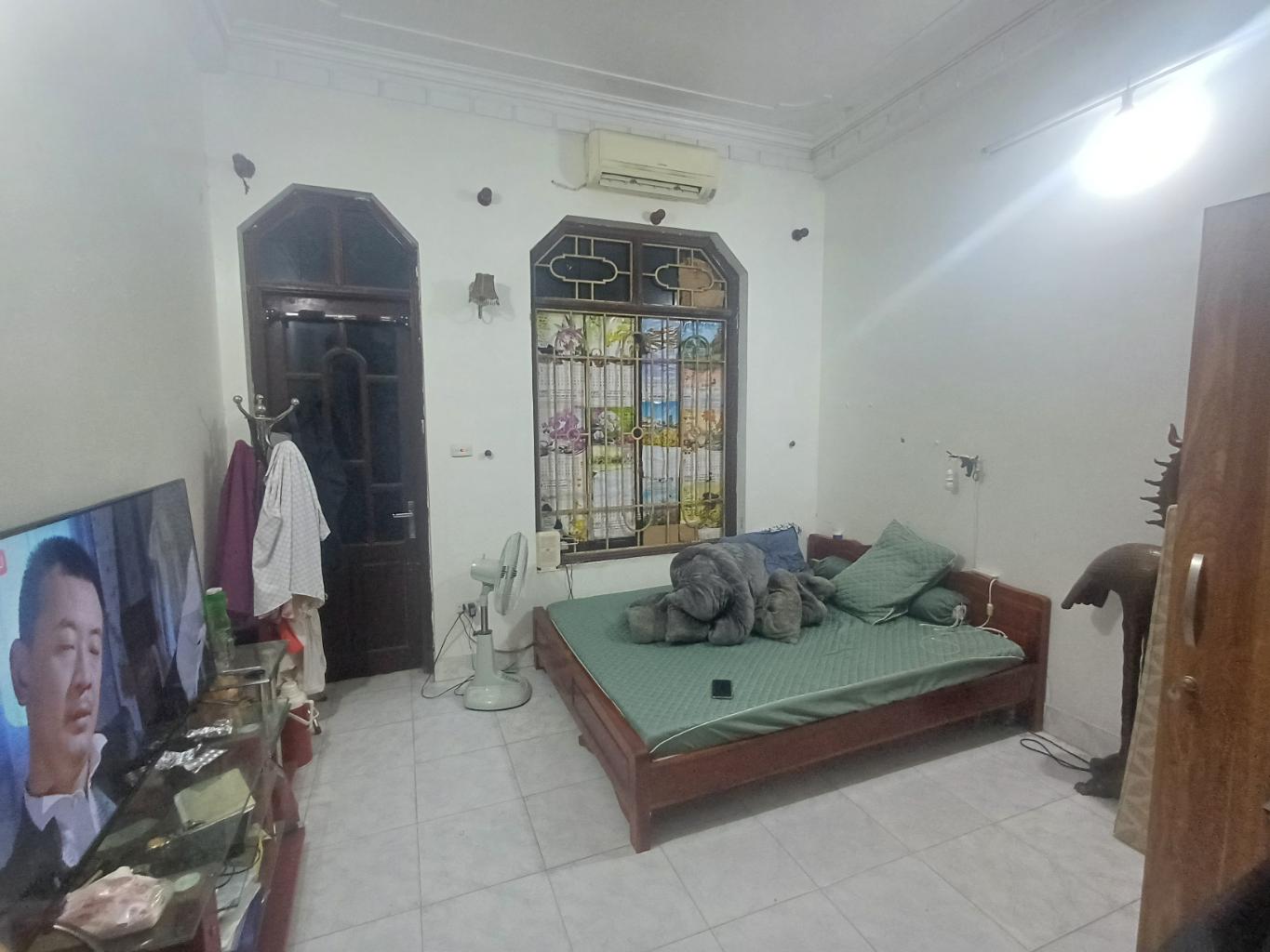 Bán nhà Tân Lạc - diện tích 49,3m2 4 tầng - Nhà thiết kế 4 tầng 6 ngủ - giá 8,6 tỷ