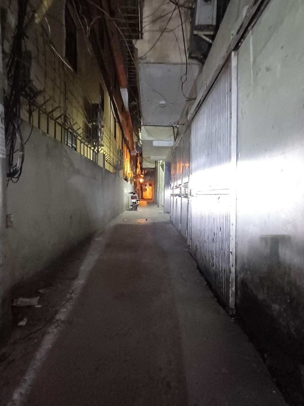 Bán nhà Tân Lạc - diện tích 49,3m2 4 tầng - Nhà thiết kế 4 tầng 6 ngủ - giá 8,6 tỷ