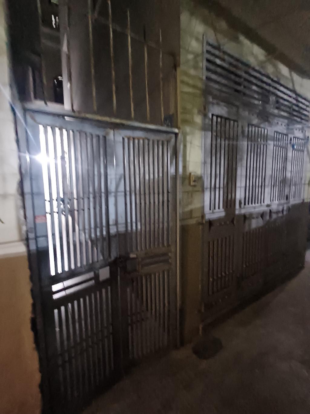 Bán nhà Tân Lạc - diện tích 49,3m2 4 tầng - Nhà thiết kế 4 tầng 6 ngủ - giá 8,6 tỷ