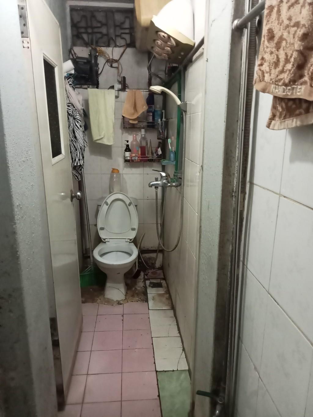 Bán nhà Ngõ Thông Phong - diện tích 48.8m2 3 tầng - Nhà 2 mặt ngõ thông, ô tô tránh - giá 16,3 tỷ