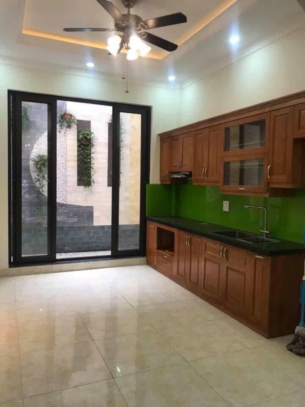 Bán nhà Quan Nhân - diện tích 62m2 5 tầng - Nhà rất đẹp, ô tô lý thuyết - giá 14,8 tỷ