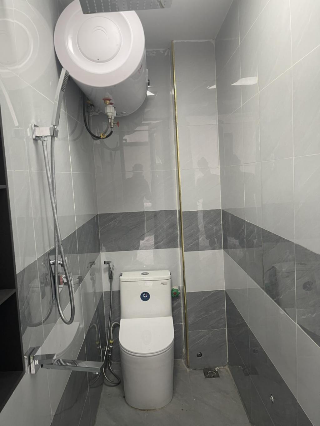 Bán nhà Định Công Hạ - diện tích 31m2 3 tầng - Căn ngoài - giá 3,65 tỷ