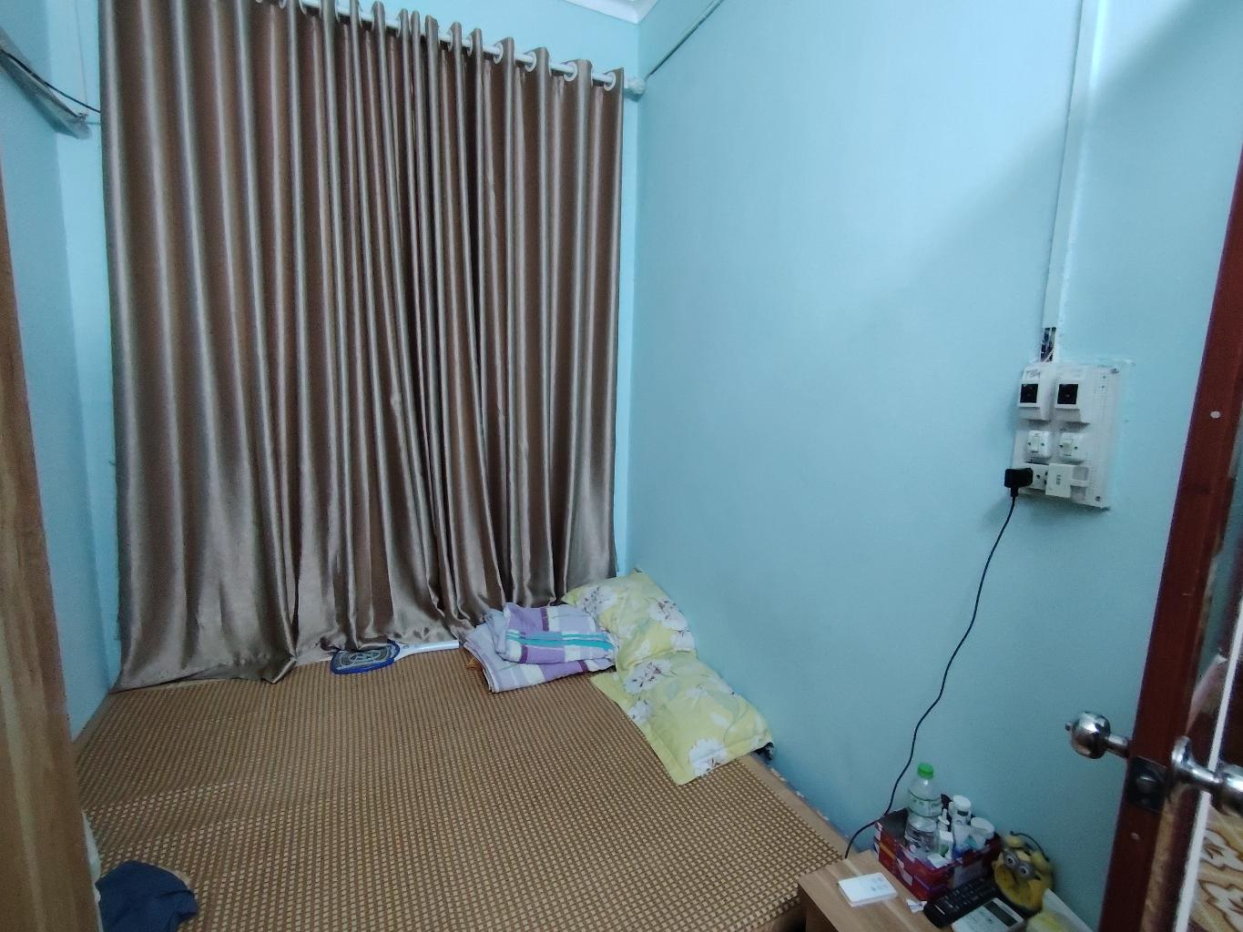 Bán nhà Đê La Thành - diện tích 39,3m2 3 tầng - Mặt tiền rộng, ba gác tránh - giá 7,7 tỷ