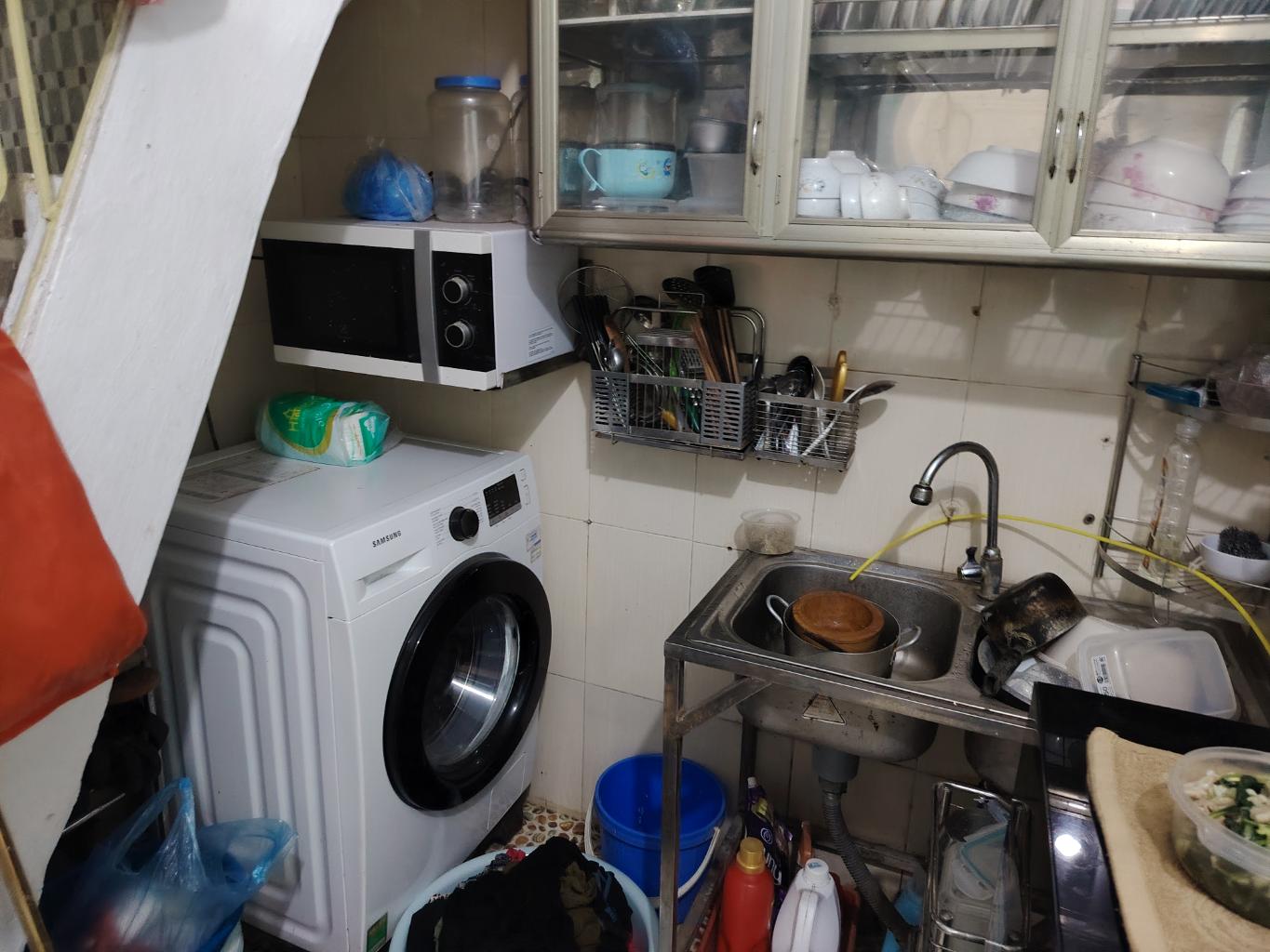 Bán nhà Đê La Thành - diện tích 39,3m2 3 tầng - Mặt tiền rộng, ba gác tránh - giá 7,7 tỷ