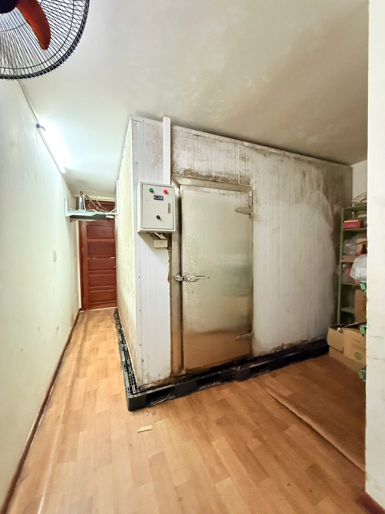 Bán nhà Giải Phóng - diện tích 54m2 7 tầng - Ô TÔ TRÁNH - giá 22,8 tỷ