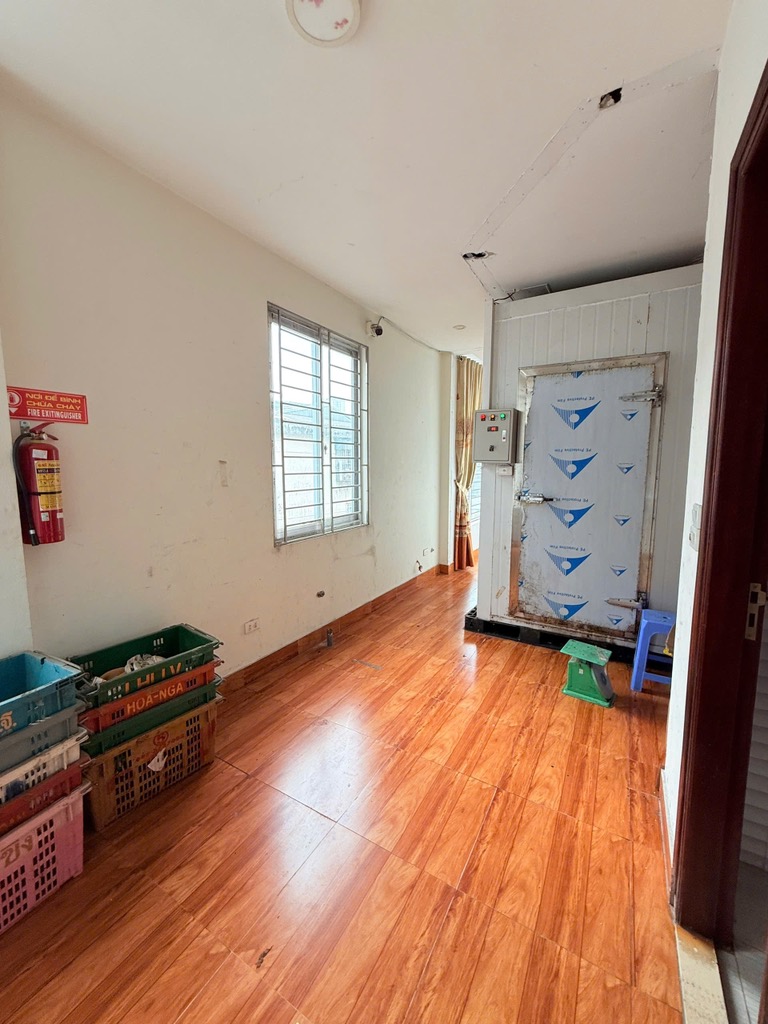 Bán nhà Giải Phóng - diện tích 54m2 7 tầng - Ô TÔ TRÁNH - giá 22,8 tỷ