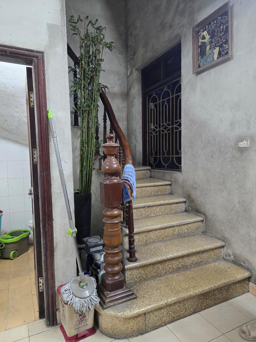 Bán nhà Kim Ngưu - diện tích 43,9m2 5 tầng - Nhà dân xây chắc chắn, vừa ở vừa kinh doanh - giá 11,5 tỷ