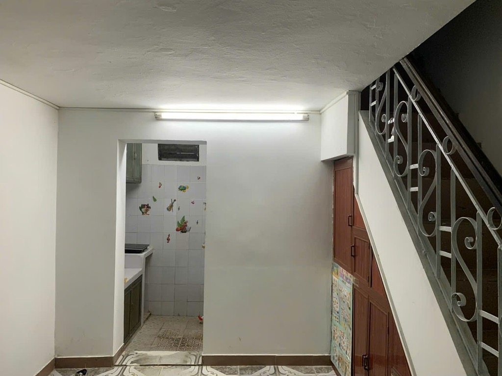 Bán nhà ngõ 164 Hồng Mai - 18m2 3 tầng - tiện ích đầy đủ xung quanh - giá 3.1 tỷ