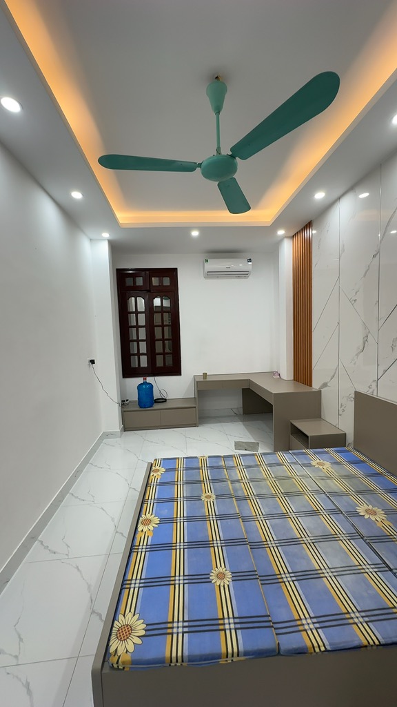 Bán nhà Hoàng Văn Thái - 25m2 x 4 tầng - lô góc thoáng sáng - vài chục mét ra phố - giá 6.7 tỷ