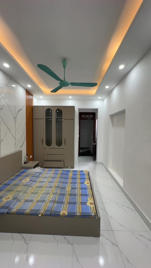 Bán nhà Hoàng Văn Thái - 25m2 x 4 tầng - lô góc thoáng sáng - vài chục mét ra phố - giá 6.7 tỷ