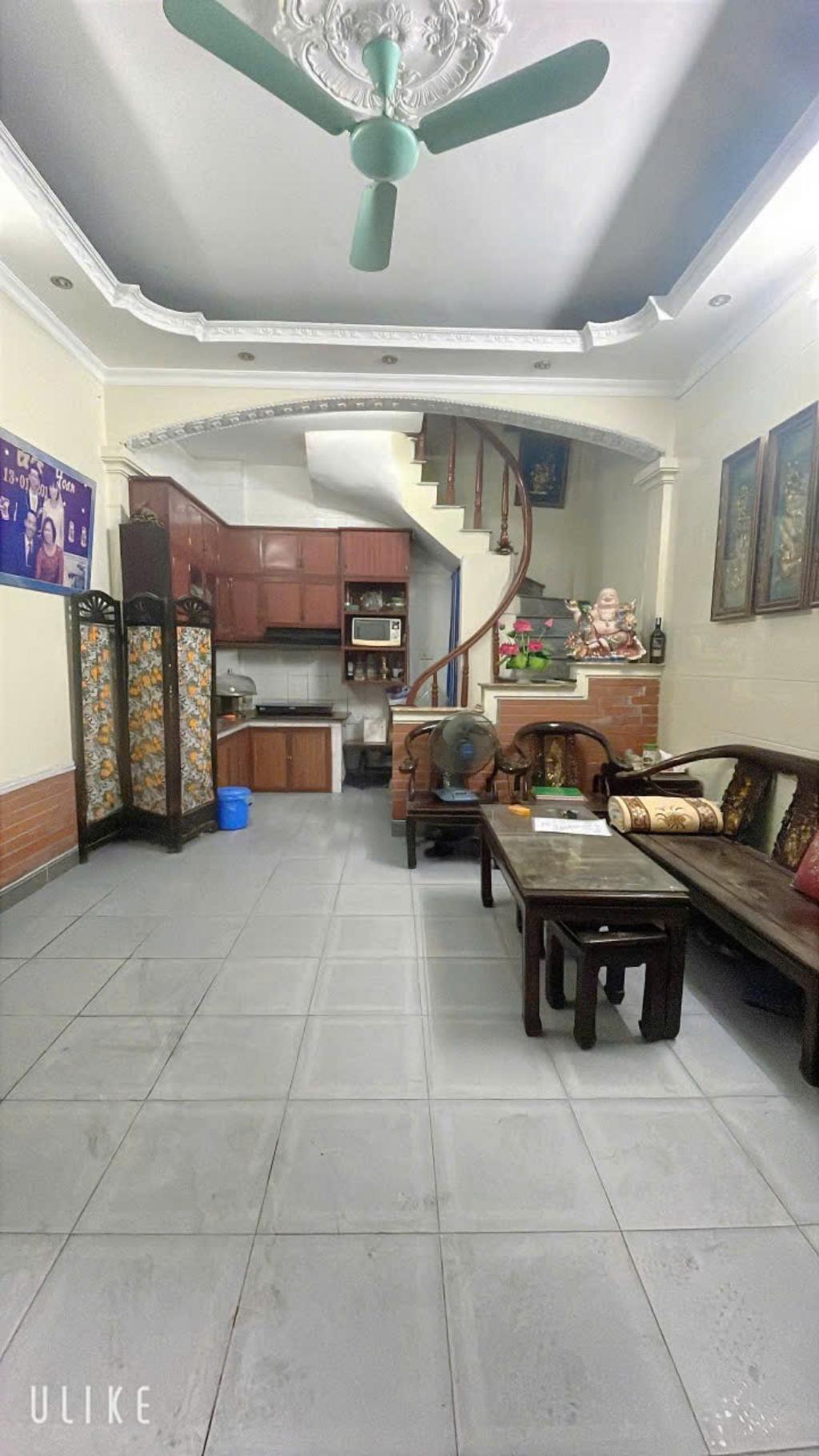 Bán nhà Nguyễn Chính - 26m2 x 4 tầng - ô tô đỗ cách 7m - giá 5.3 tỷ