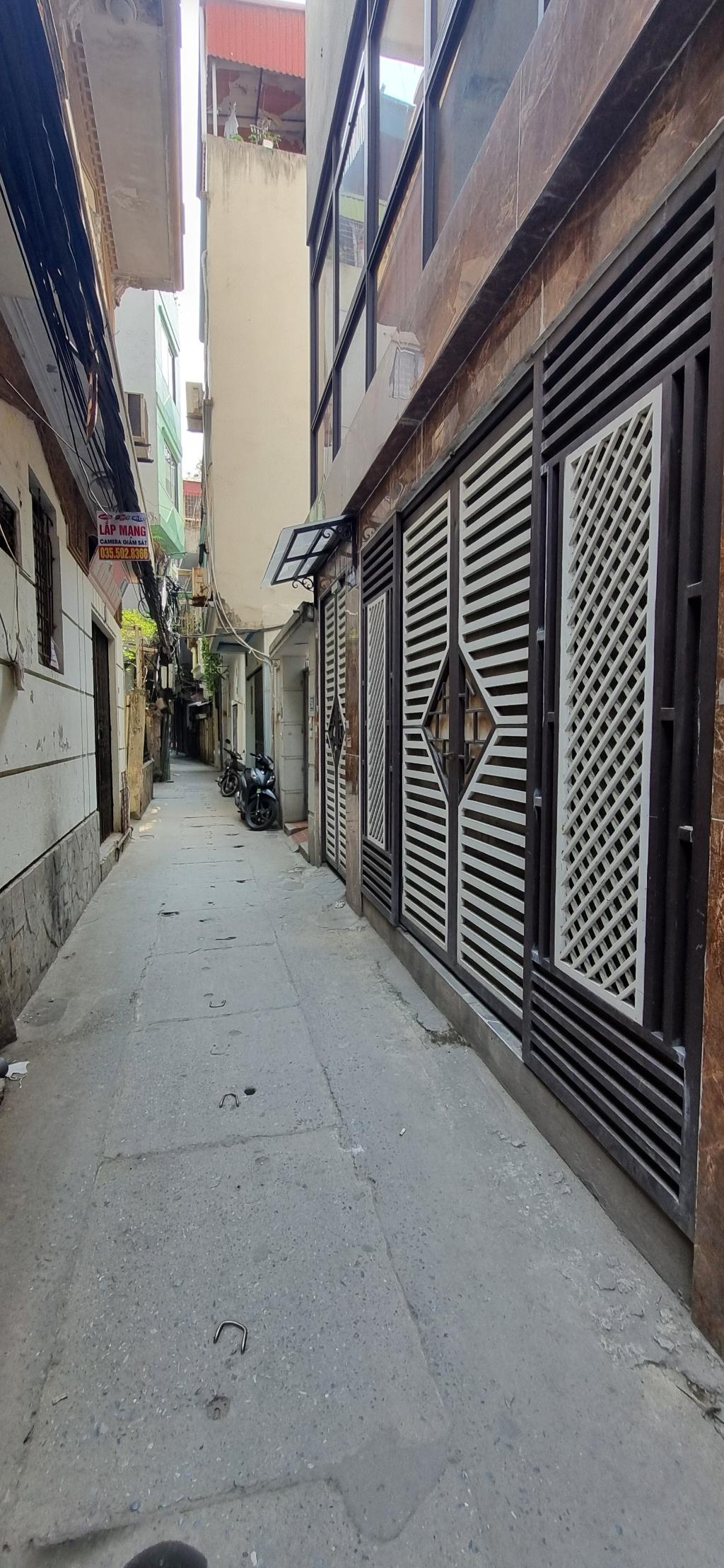 Bán nhà Dương Văn Bé - diện tích 66.5m2 6 tầng - Lô góc, gần phố - giá 16,6 tỷ