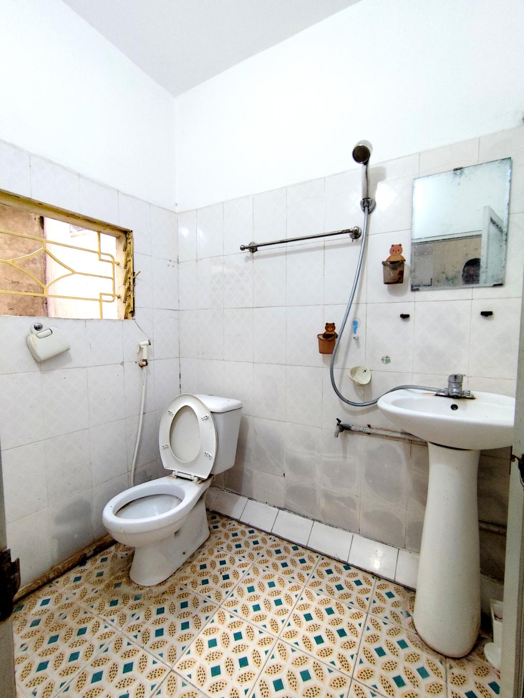 Bán nhà Ngõ 218 Khâm Thiên - 25m2 x 5 tầng - gần chợ, tiện giao thông - giá 3.7 tỷ