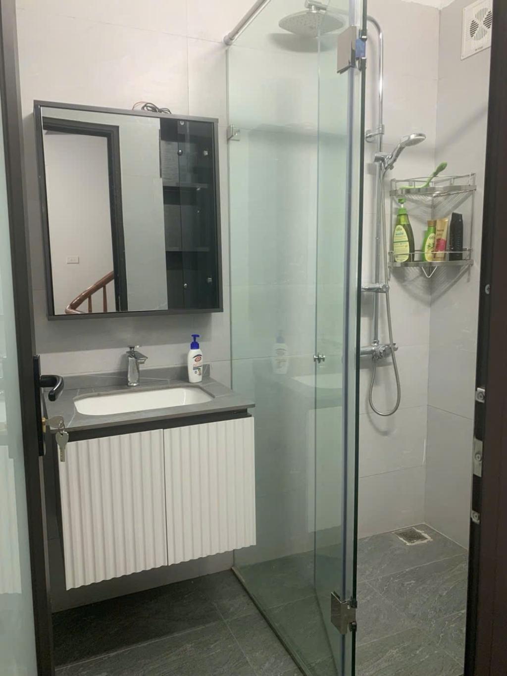 Bán nhà ngõ Lê Thanh Nghị - 37m2 4 tầng - 20m ô tô tránh - giá 8.3 tỷ